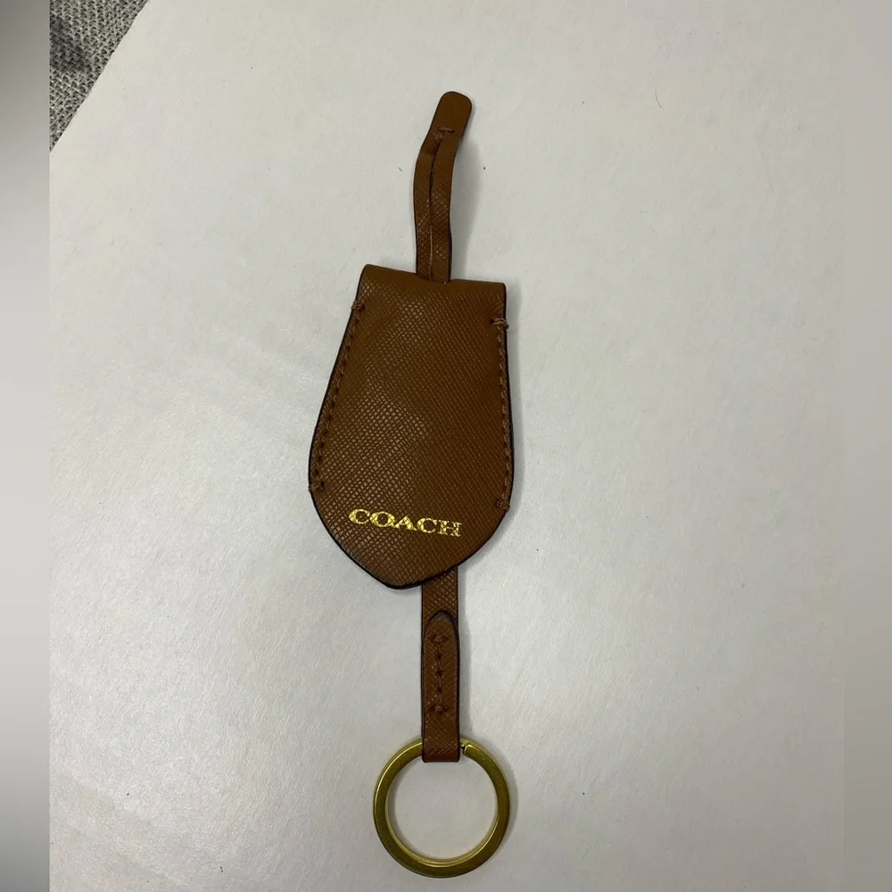 Coach keychain brown hangtag - Picture 3 of 4